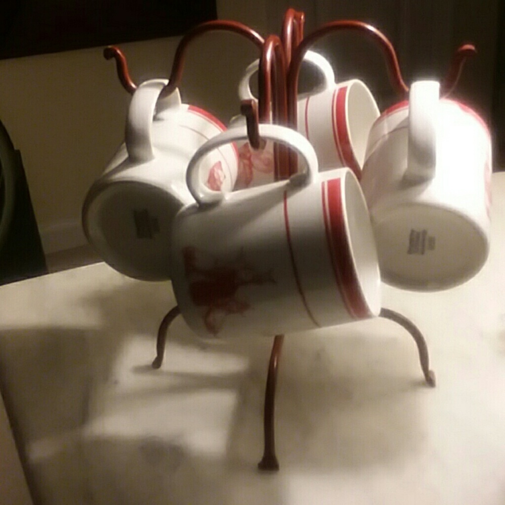 New Treerack and Mugs and Stand